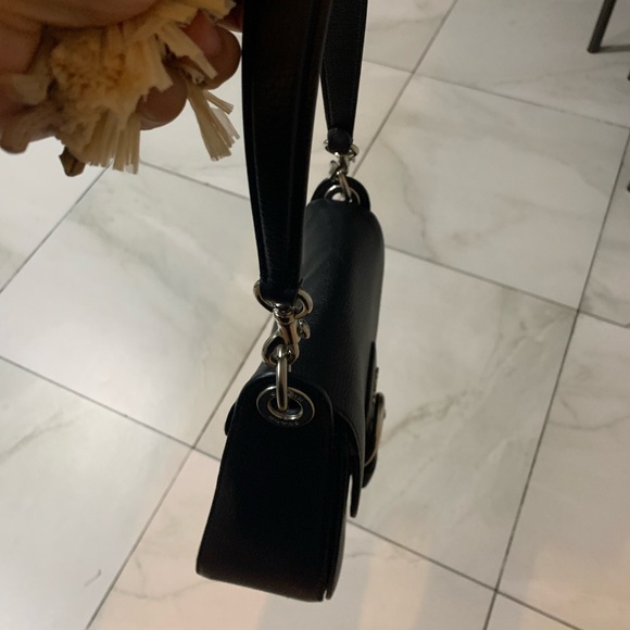 Coach purse with crossbody strap - Picture 2 of 9